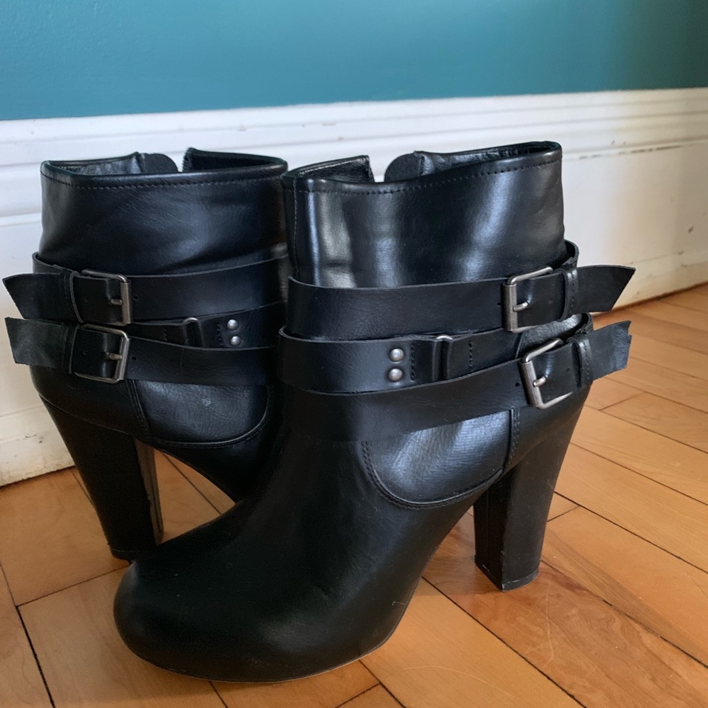 Madden girl booties 7.5